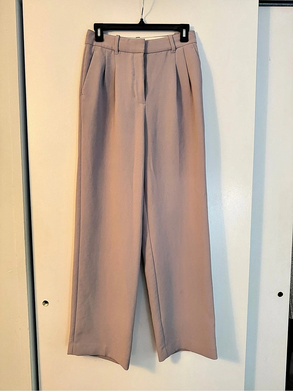 Aritzia The Effortless Pant Wide Leg Pants in Pink Size 4 Like New